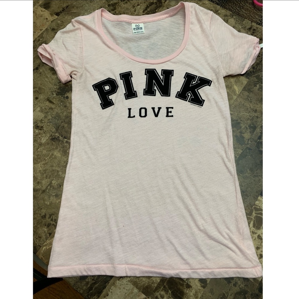 VS T-shirt